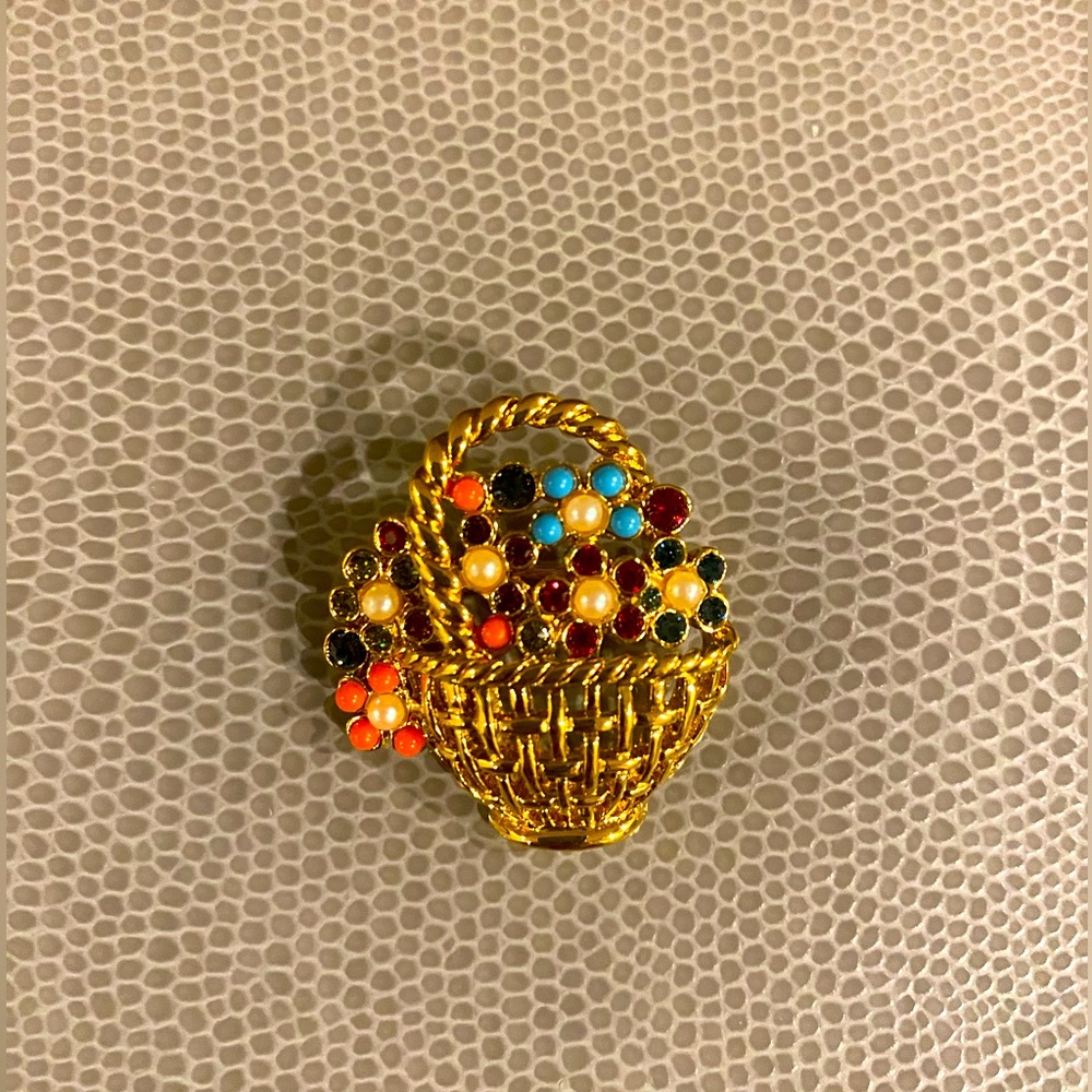 D’ORLAN 22CT GOLD PLATED CRYSTAL FLOWER BASKET BROOCH
